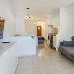 Apartman Great Location Studio35