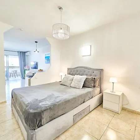 Great Location Studio35 شقة